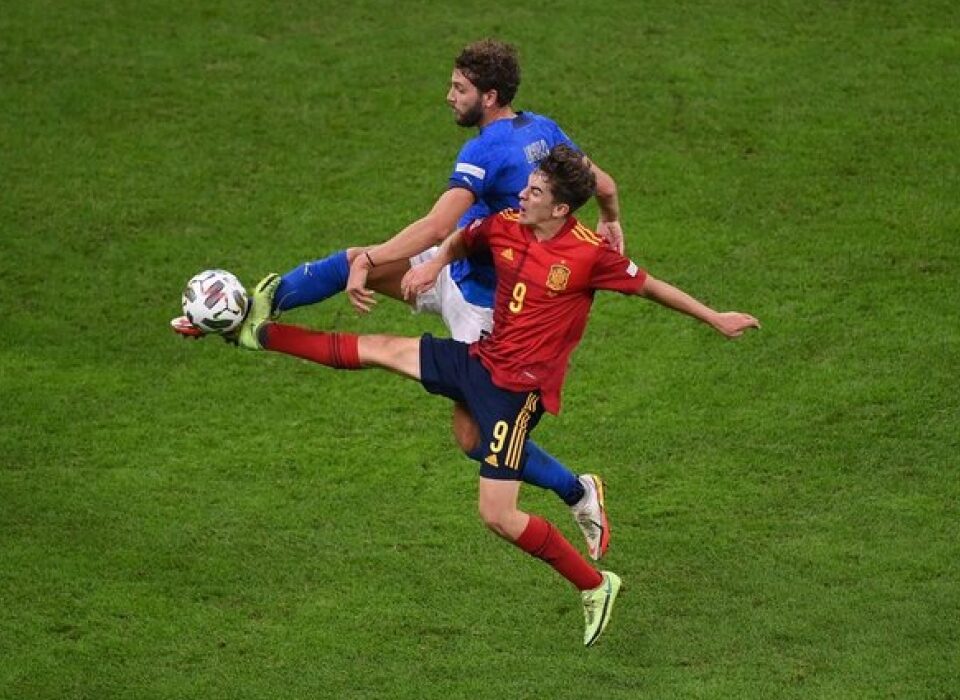 پایانِ شکست‌ناپذیری «میزبانِ ناخوانده»