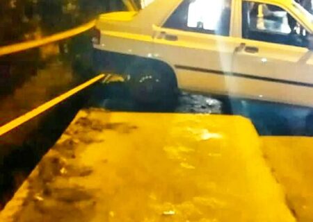 سه مصدوم بر اثر برخورد خودرو با گارد فلزی پل انقلاب خرم‌آباد