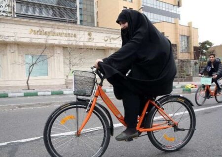 مجلس دوچرخه‌سواری زنان را ممنوع می‌کند؟