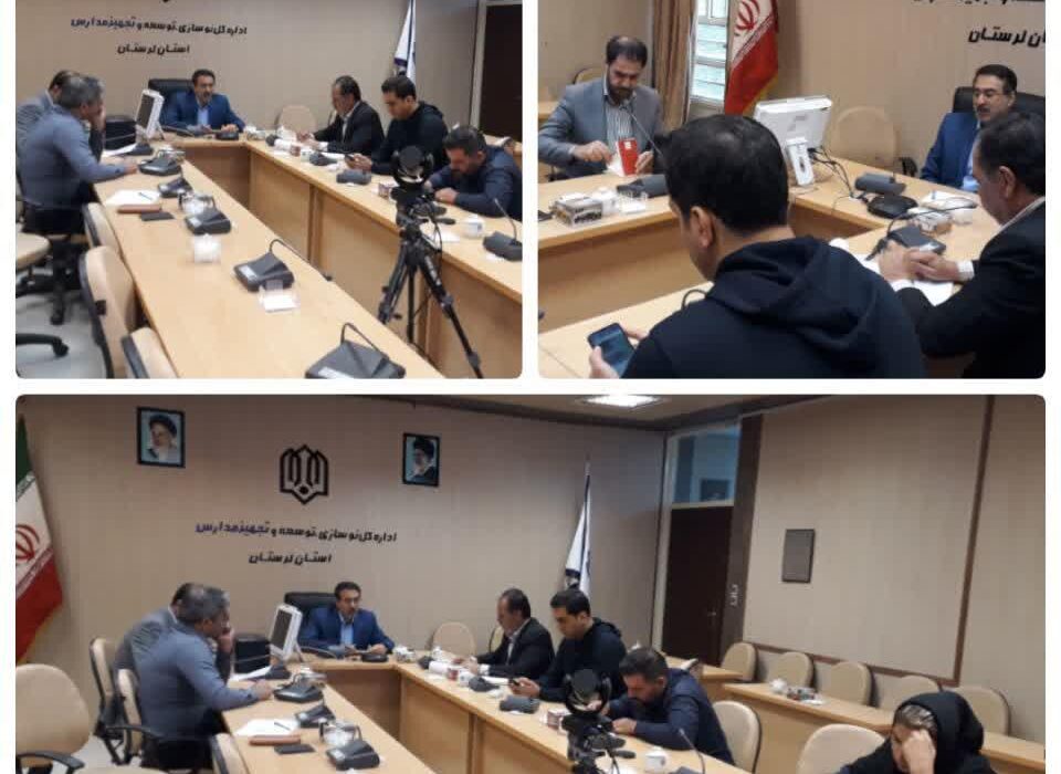 مدیرکل نوسازی، توسعه و تجهیز مدارس لرستان خبر داد: برگزاری بیست‌وچهارمین همایش تکریم خیرین مدرسه‌ساز استان در آذرماه