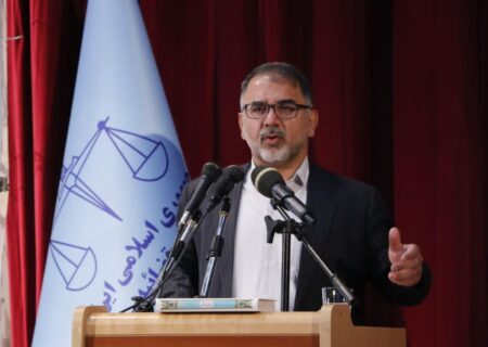 استاندار لرستان : امنیت حاکم بر فضای استان لرستان قابل تقدیر است
