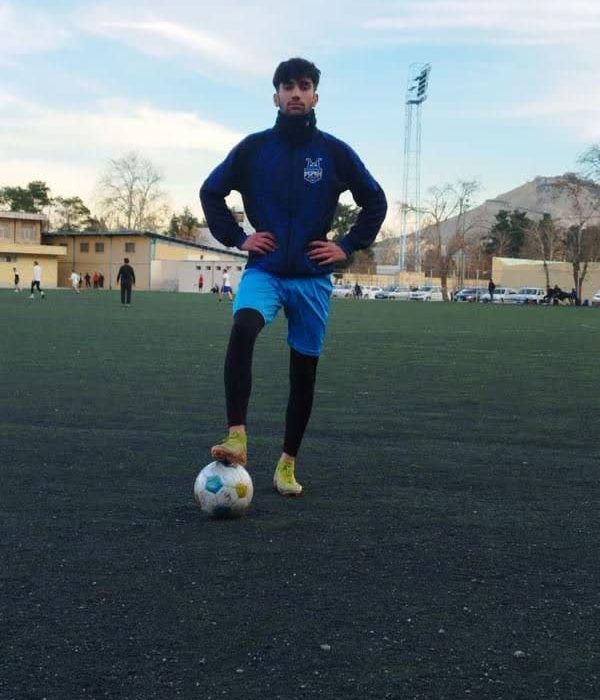 استعداد ناب فوتبال لرستان/ حسین محمودی جوانی با سودای بزرگی