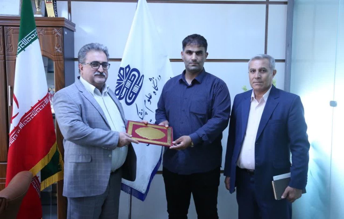 مدیرعامل خانه مطبوعات و رسانههای لرستان خبر داد:انعقاد تفاهمنامه خدمات دندانپزشکی با دانشگاه علوم پزشکی