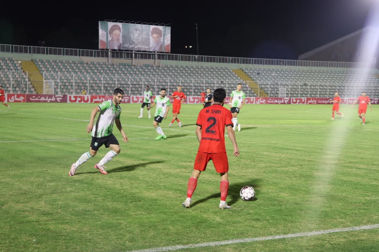 گزارش تصویری بازی خیبر خرم آباد با تراکتور تبریز