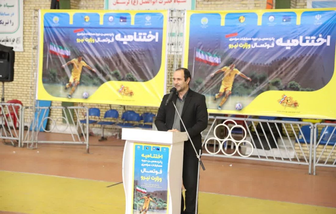 کشاورزان لرستانی برق مصرفی خود را از طریق پنل خورشیدی تامین کنند