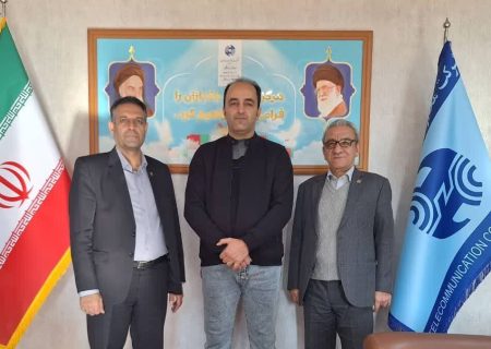 حمایت مستمر از ورزشکاران: بدرقه ویژه داور جهانی بدمینتون خرم‌آباد توسط مدیرعامل مخابرات لرستان