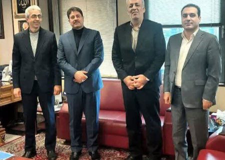 تأمین ۱۵ میلیون دلار برای گاوداری ۷ هزار رأسی دورود؛ حمایت ویژه بانک رفاه از طرح‌های کشاورزی لرستان