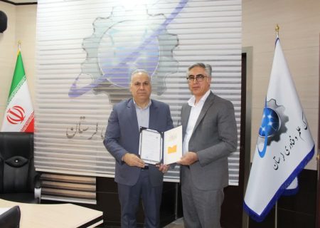 درخشش پگاه لرستان در آیین تجلیل از فناوران و کارآفرینان برتر/وقتی صنعت و فناوری هم‌مسیر می‌شوند؛ پگاه لرستان الگوی توسعه نوآورانه