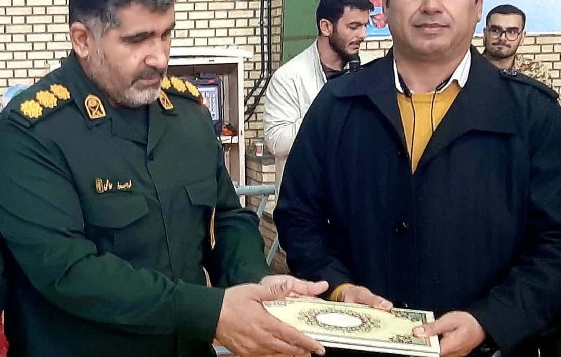 تجلیل فرمانده سپاه استان از مدیرکل ورزش و جوانان استان